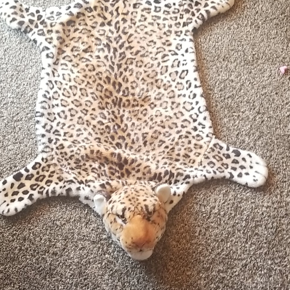 Throw - Picture 2 of 4